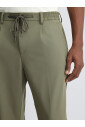pantalon-jogger-vert-avec-taille-elastique