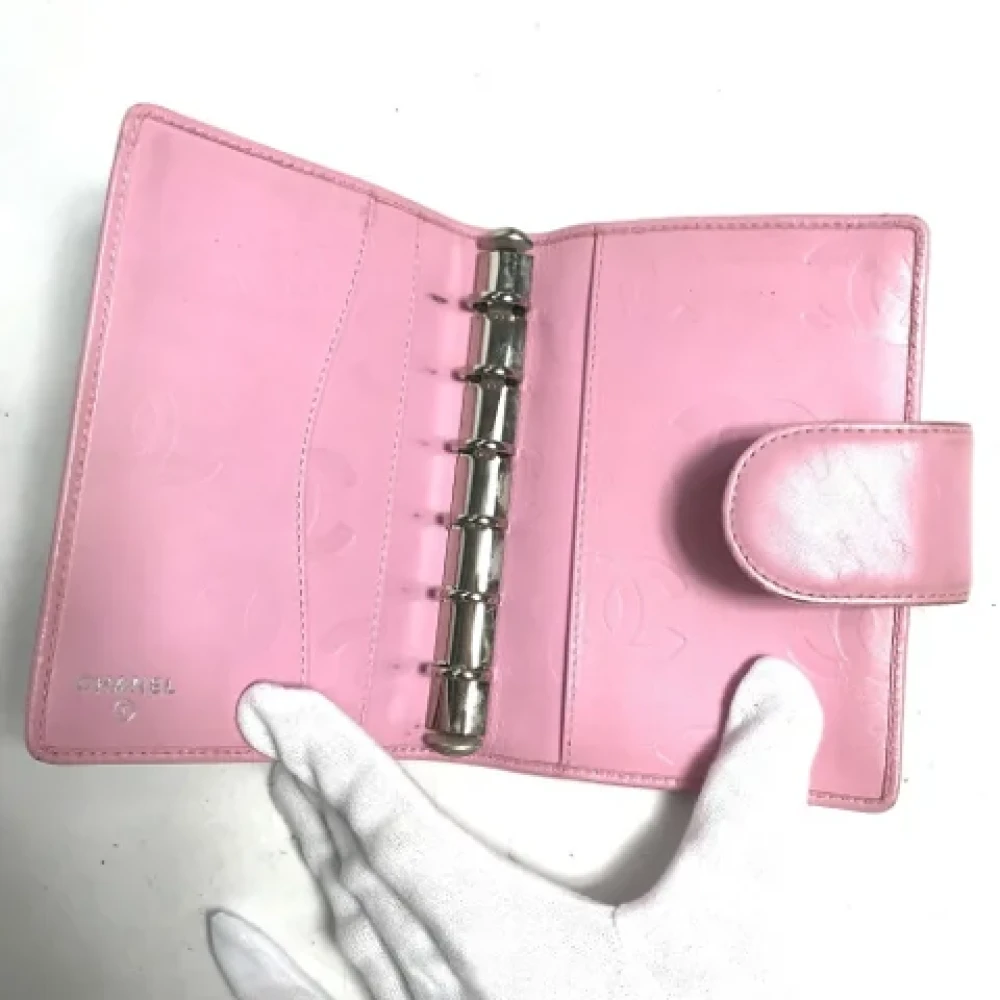 Chanel Vintage Pre-owned Leather home-office Pink Dames