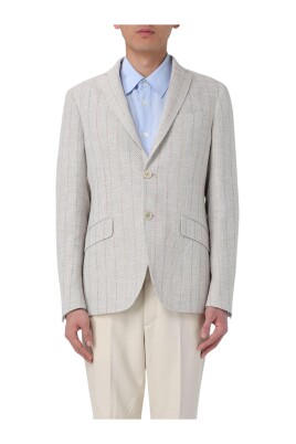 sophisticated-single-breasted-jacket-with-notch-lapels