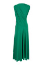groene-geplooide-lange-jurk-vrouw