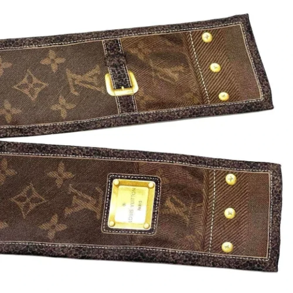 Louis Vuitton Vintage Pre-owned Silk scarves Brown Dames