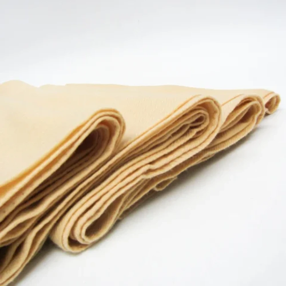 Hermès Vintage Pre-owned Silk scarves Beige Dames