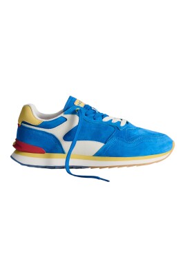 chaussures-decontractees-en-daim