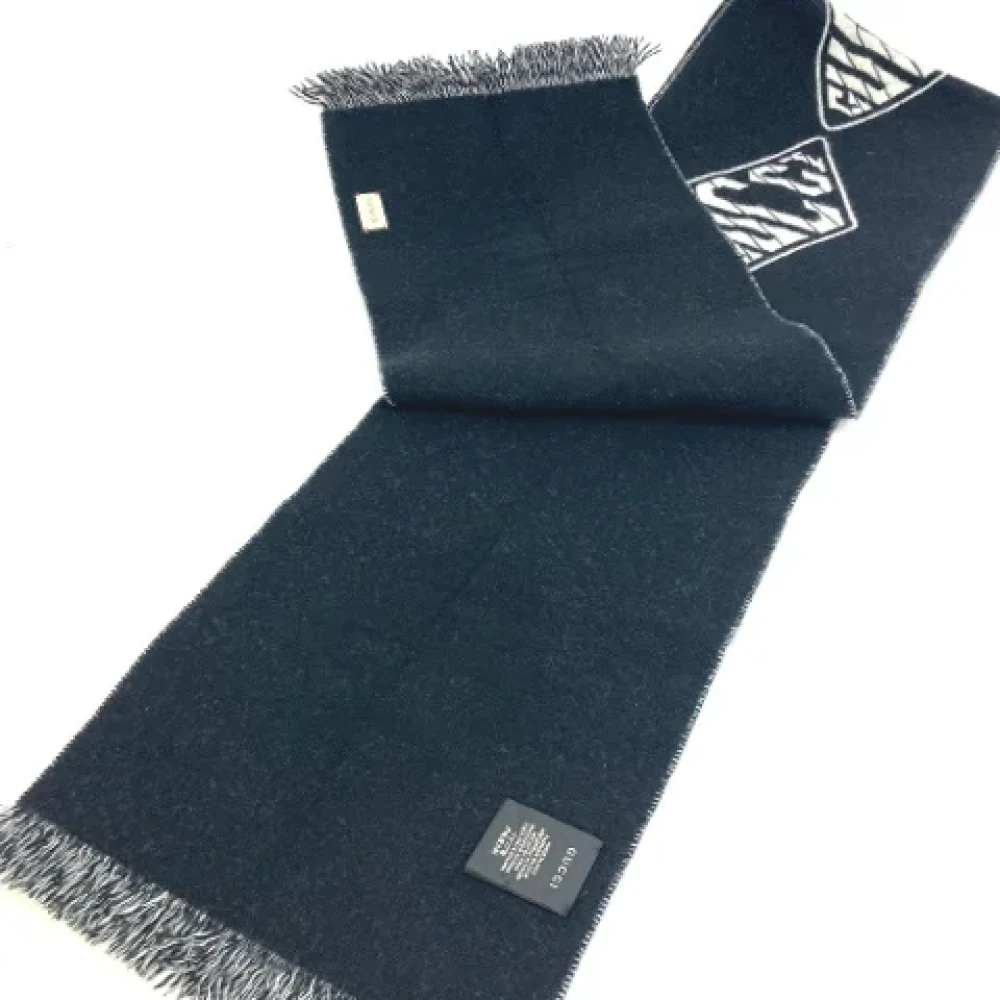 Gucci Vintage Pre-owned Wool scarves Blue Heren