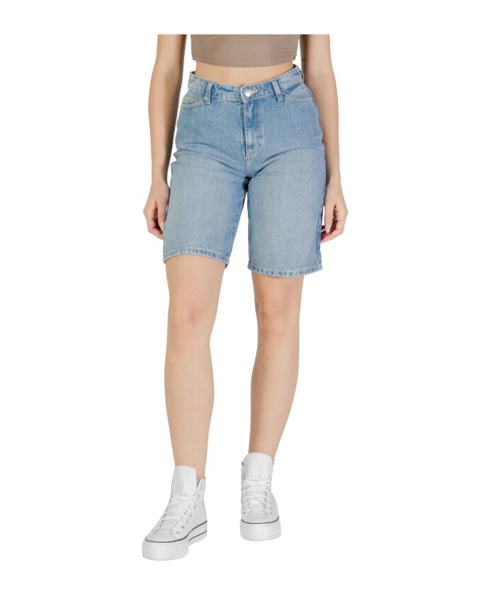 shorts-en-denim-bleu-clair