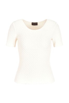 white-knitted-t-shirt
