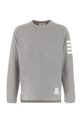 casual-t-shirt-with-felpe-design