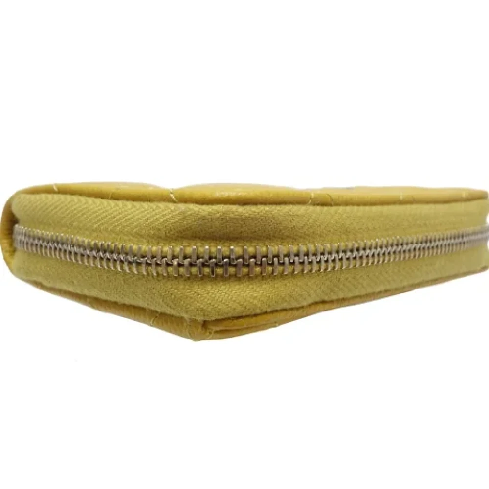 Chanel Vintage Pre-owned Leather wallets Yellow Dames