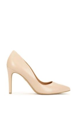 Dam beige pumps.Denna produkt har stor storlek.