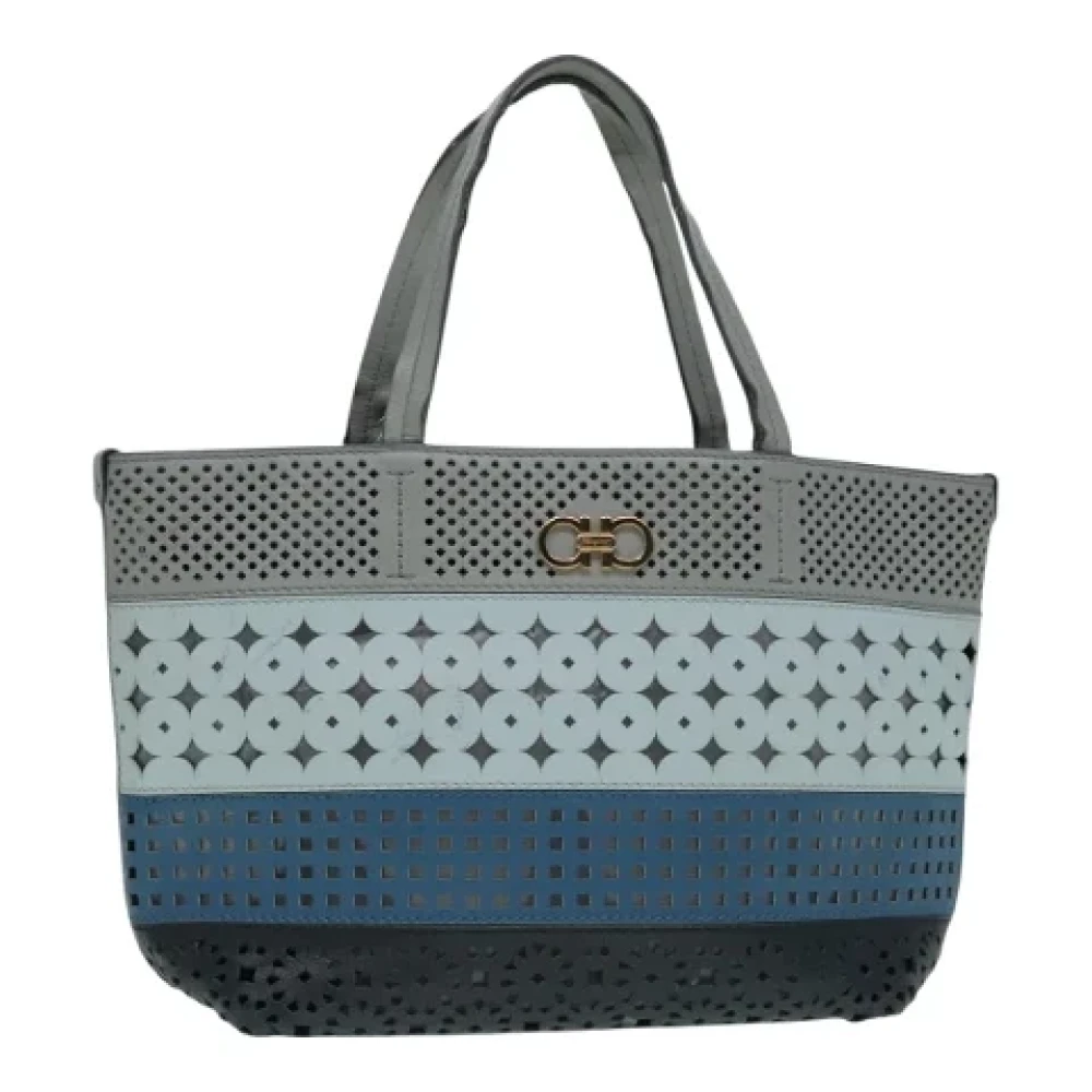 Salvatore Ferragamo Pre-owned Leather shoulder-bags Gray Dames