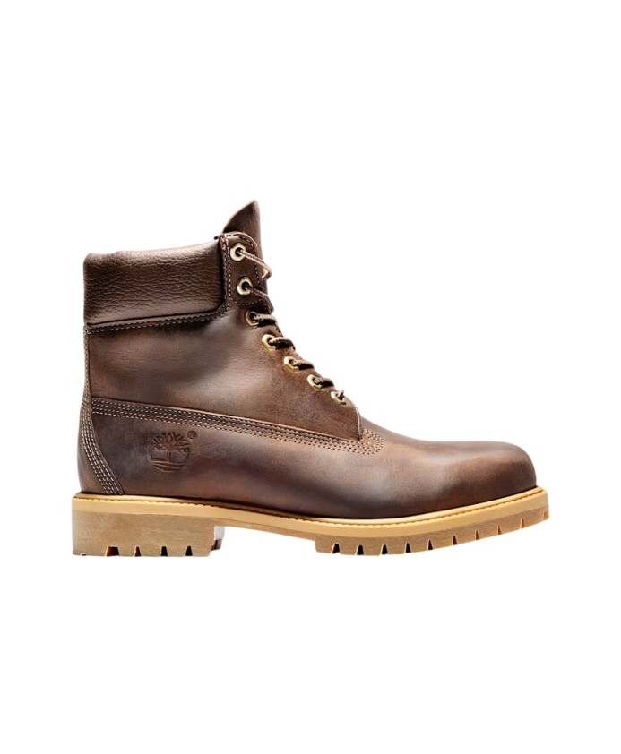 boots-a-lacets