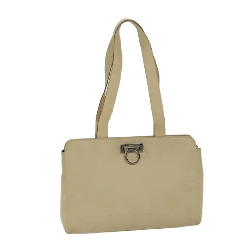 Salvatore Ferragamo Pre-owned Leather shoulder-bags Beige Dames
