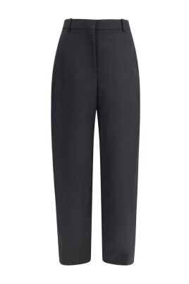 wool-tailored-pants-elegant-style