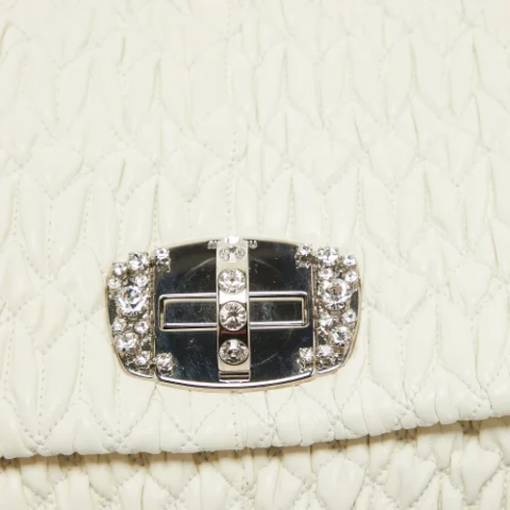 Miu Pre-owned Leather shoulder-bags White Dames