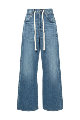 high-waisted-indigo-denim-jeans