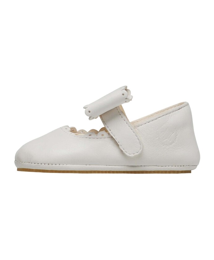 chaussons-en-cuir-aisai