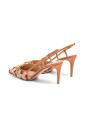 beige-hakken-sandalen
