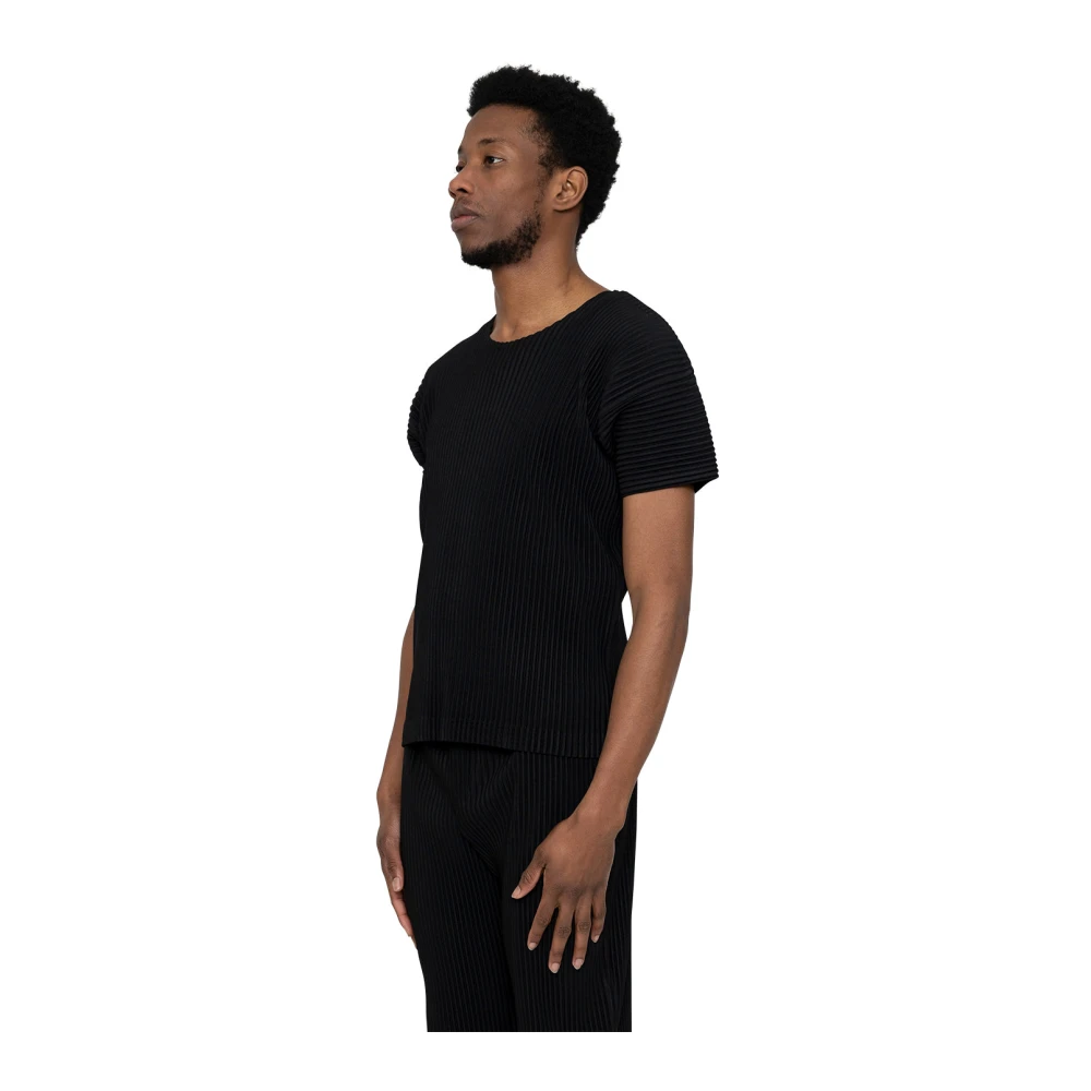 Issey Miyake Zwarte Basics T-Shirt Hp46Jk420 Black Heren