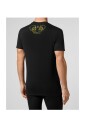 skull-motif-t-shirt