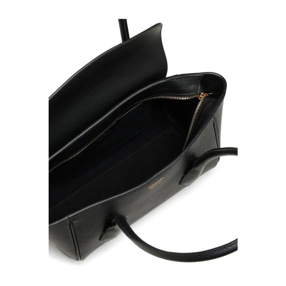 Salvatore Ferragamo Zwarte Leren Schoudertas Black Dames