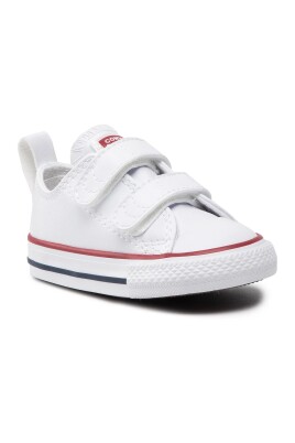 chuck-taylor-sneakers
