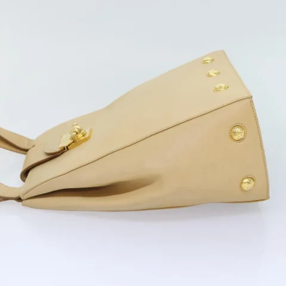 Salvatore Ferragamo Pre-owned Leather shoulder-bags Beige Dames