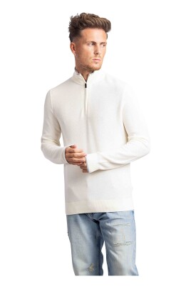 stilig-halv-zip-troja-herr-vit
