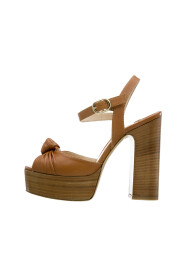 Sandalen met hoge hakken