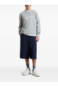 pull-gris-a-cotes-avec-logo-imprime