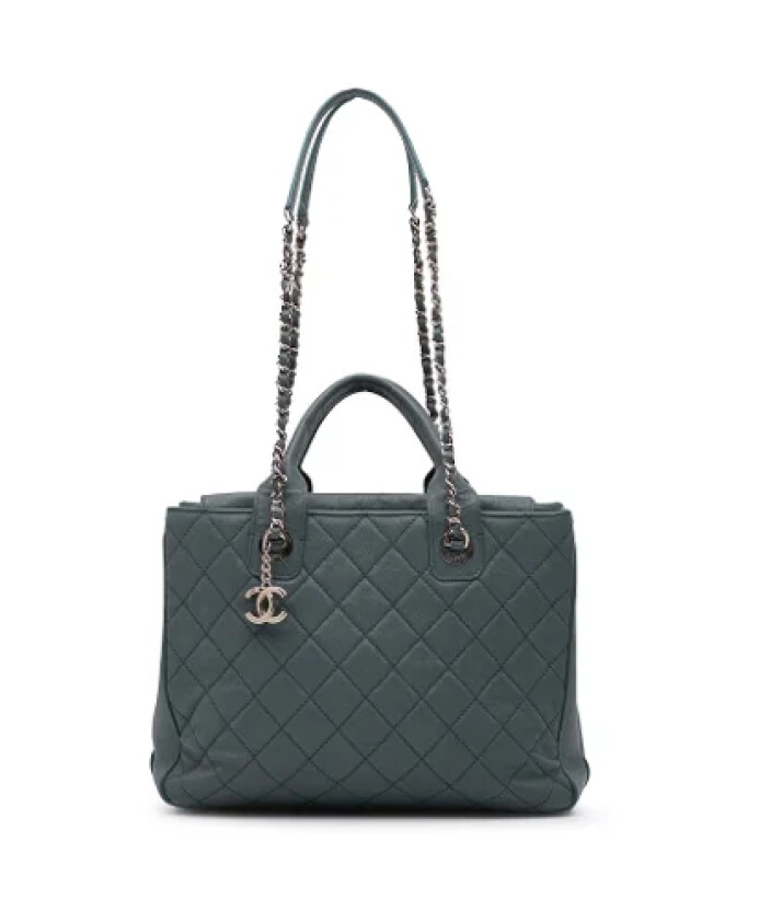 pre-owned-cuir-sacs-chanel