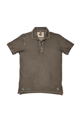 polo-marron-a-manches-courtes-avec-broderies