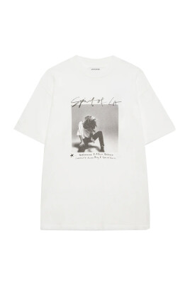 grafiskt-tryck-tee-konsert-blus-elfenben