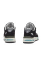 sneakers-noires-fabriquees-en-angleterre