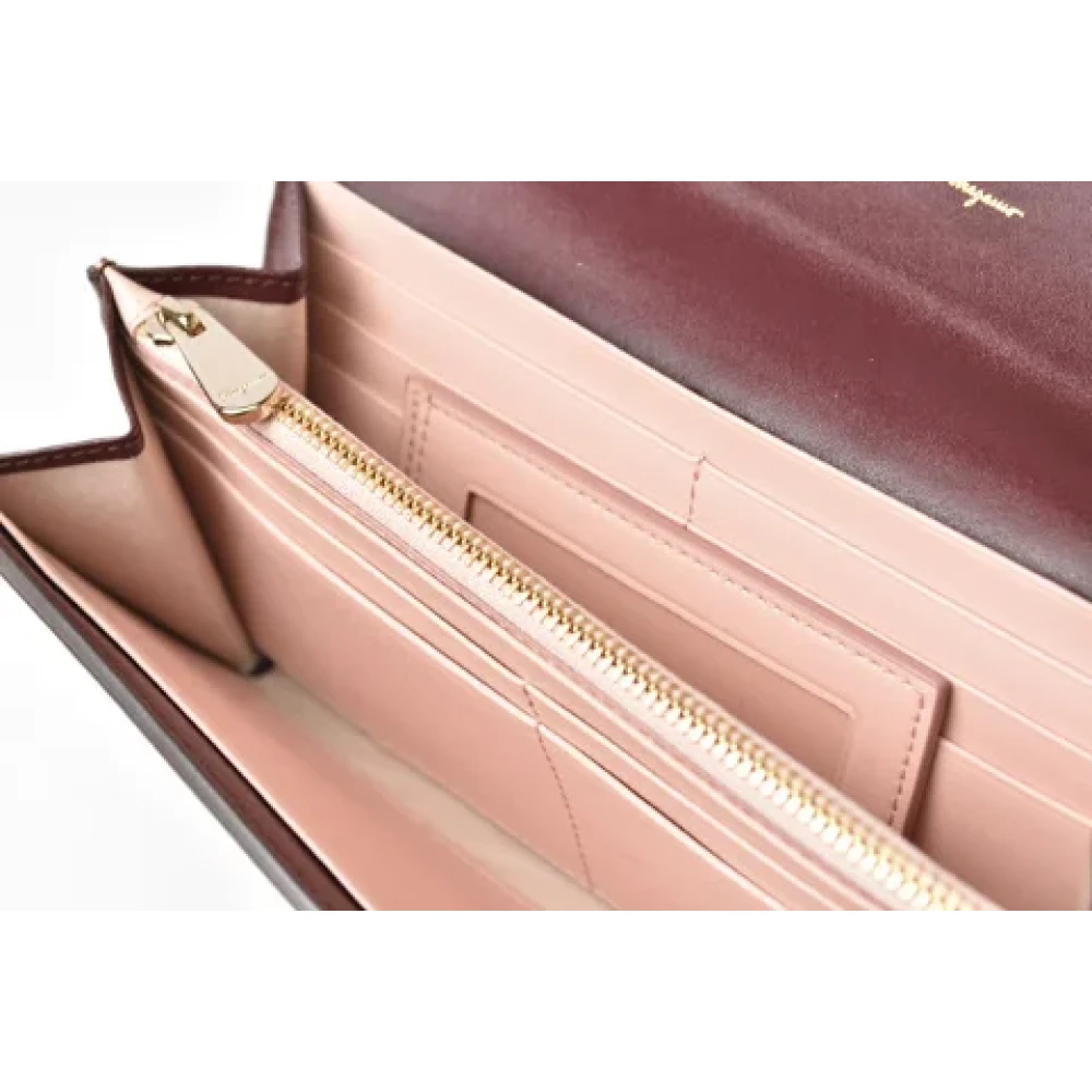 Salvatore Ferragamo Pre-owned Leather wallets Red Dames