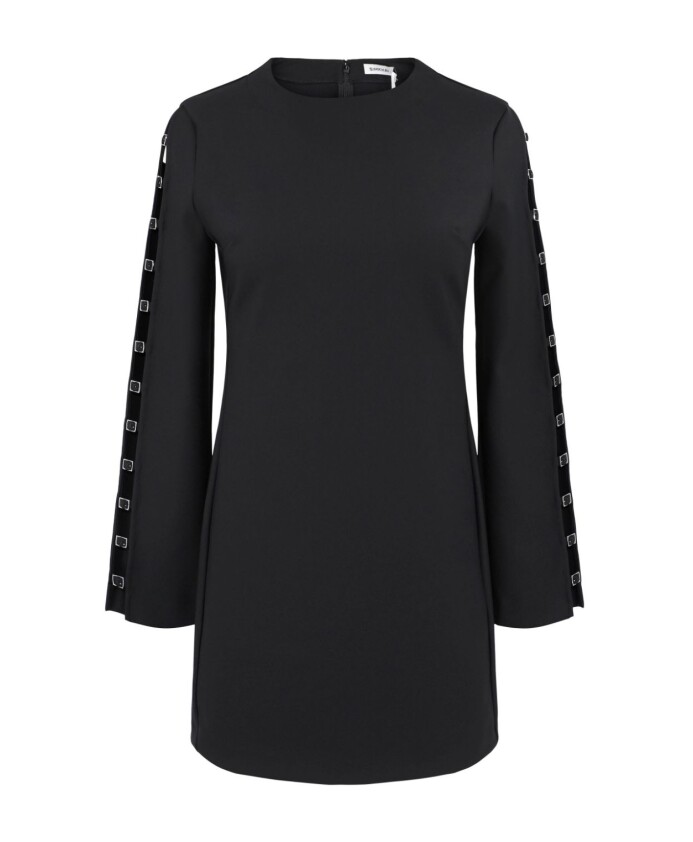 zwarte-mini-jurk-met-gesp-details