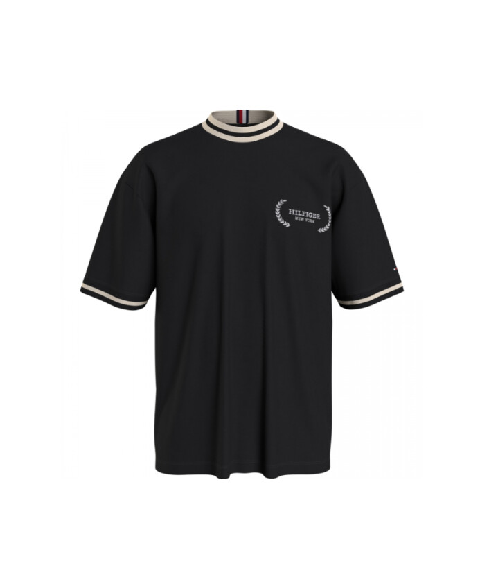 laurel-tipped-tee