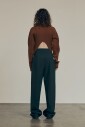 haut-en-tricot-a-decoupe-dans-le-dos