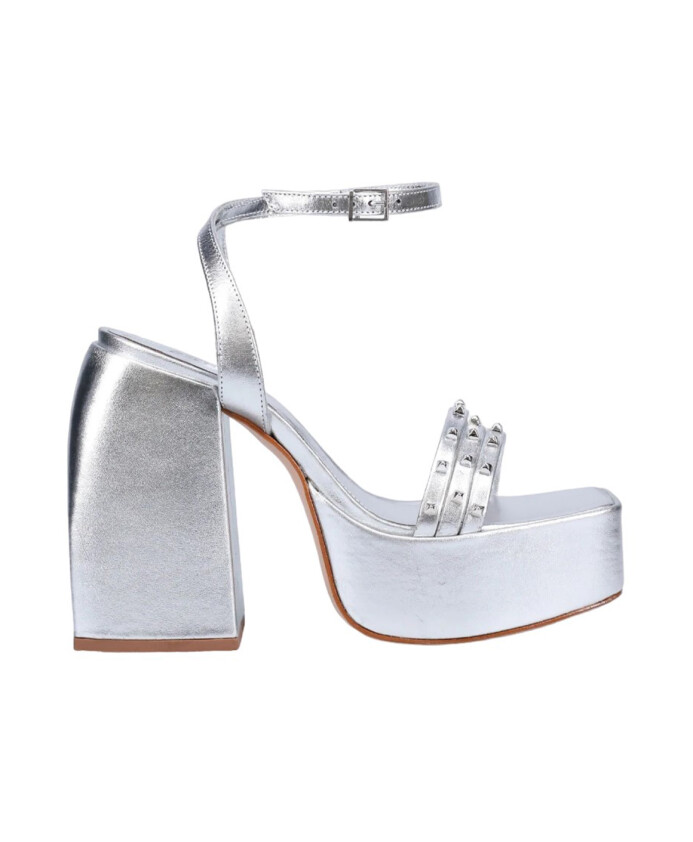 high-heel-sandals