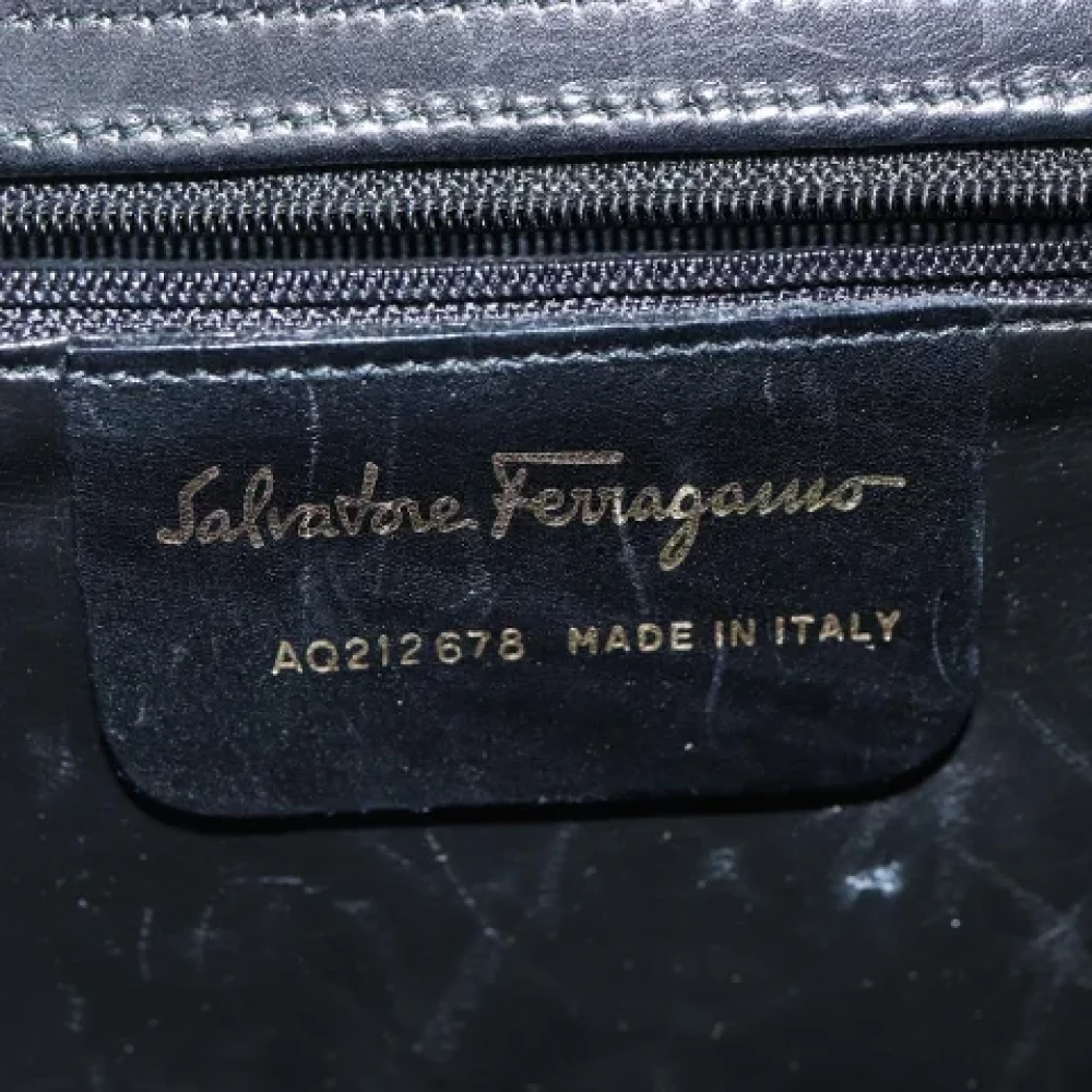 Salvatore Ferragamo Pre-owned Leather handbags Black Dames