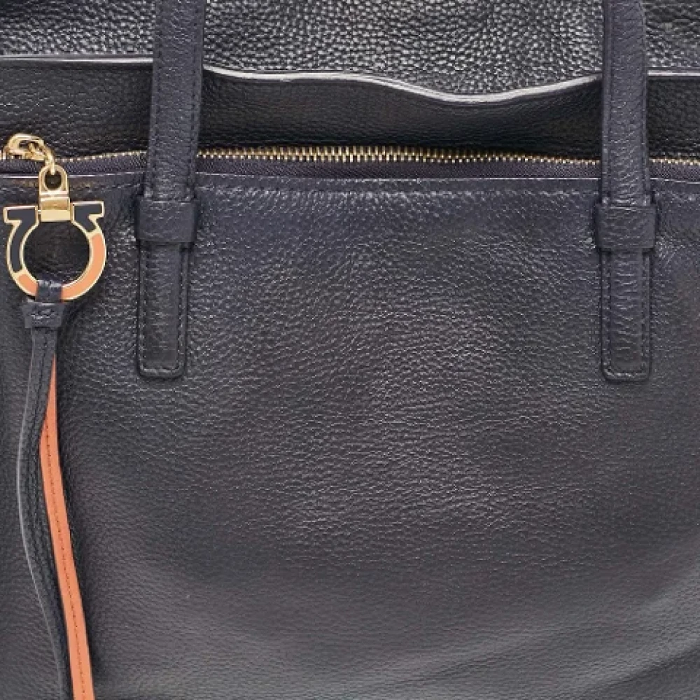 Salvatore Ferragamo Pre-owned Leather totes Black Dames
