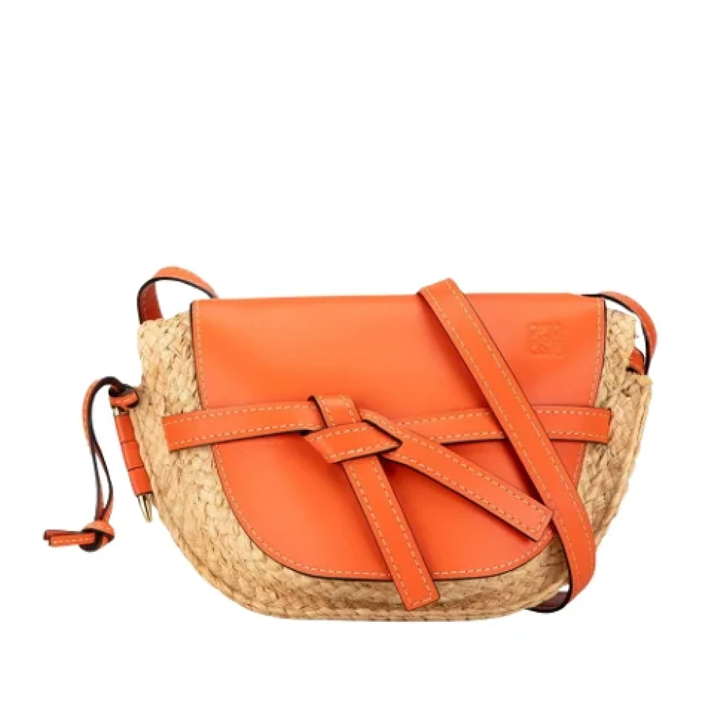 Loewe Pre-owned Leather shoulder-bags Orange Dames