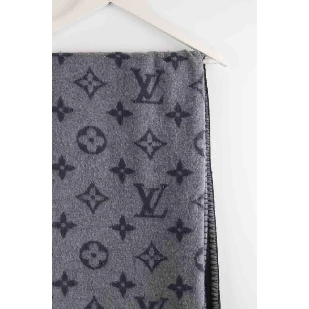 Louis Vuitton Vintage Pre-owned Fabric scarves Gray Dames