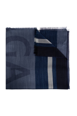 striped-pattern-scarf