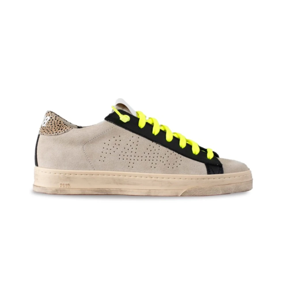 P448 Sneakers met Zwarte Details en Fluorescerende Veters Dames Schoenen Beige