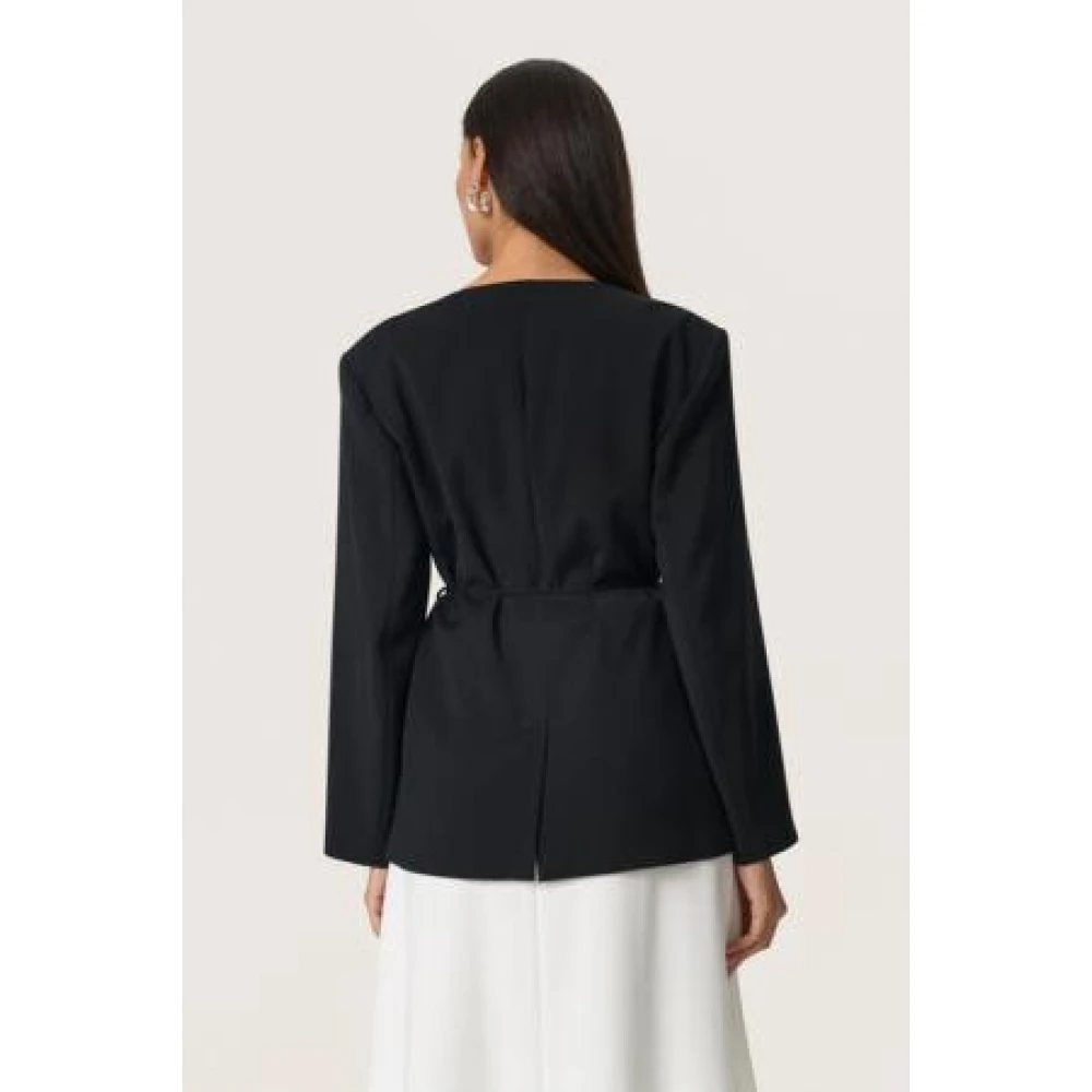 Soaked in Luxury Elegant Malika Blazer Black Dames
