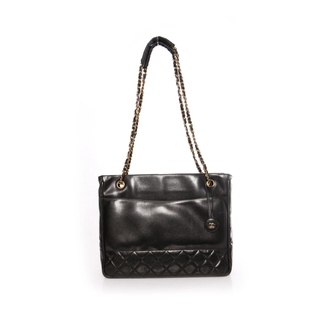 Chanel Vintage Pre-owned quiltad kalvläder shoppare/axelväska med hårdvara. Svart Dam