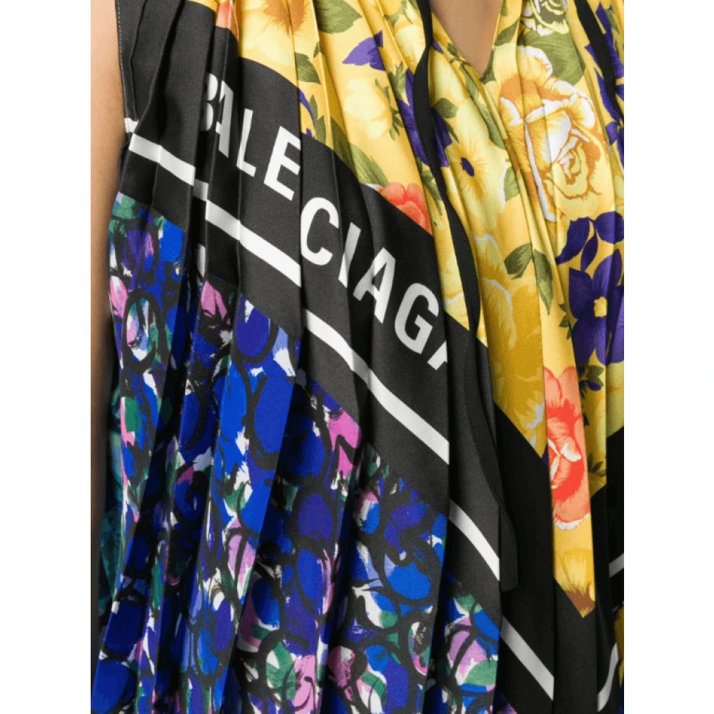 Balenciaga Blauwe Jurk met Sjaalprint en Asymmetrische Zoom Multicolor Dames