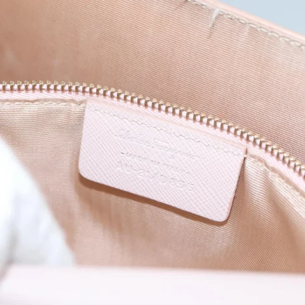 Salvatore Ferragamo Pre-owned Leather shoulder-bags Pink Dames