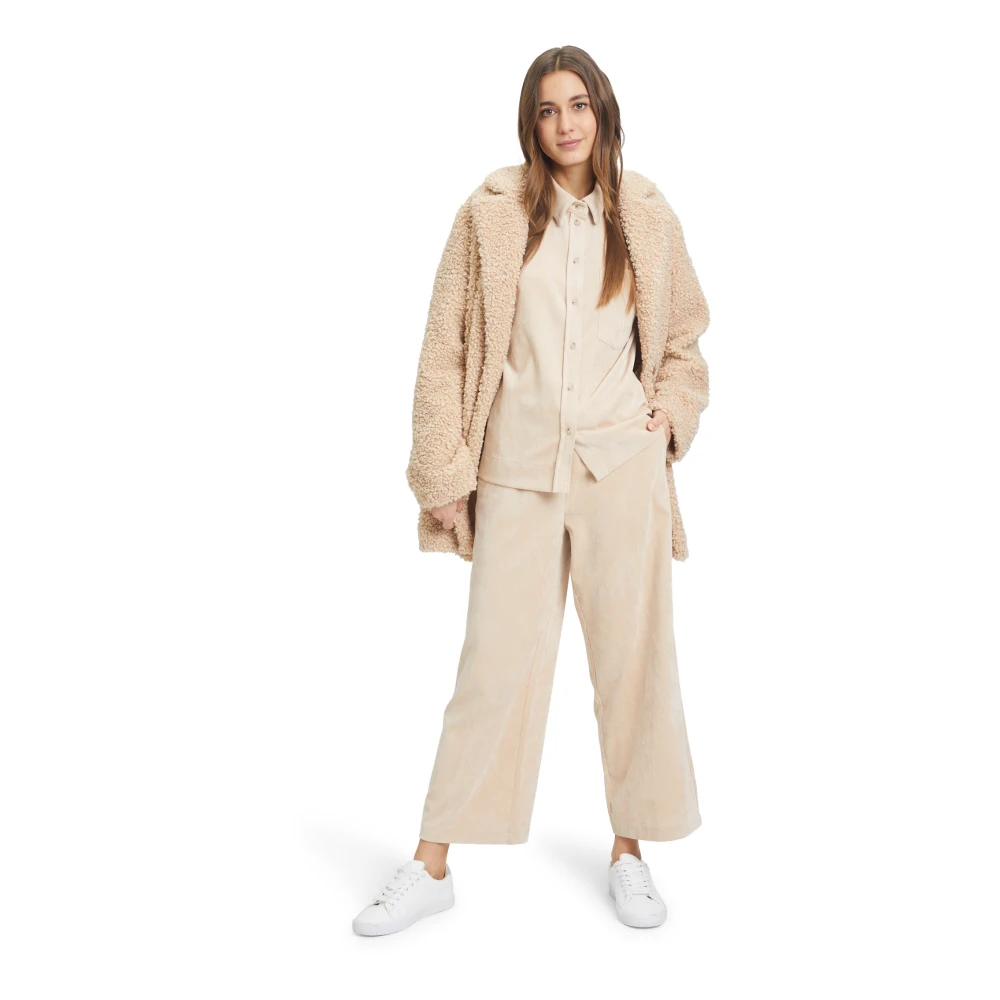 Betty & Co Klassieke Blouse met Zakken Beige Dames