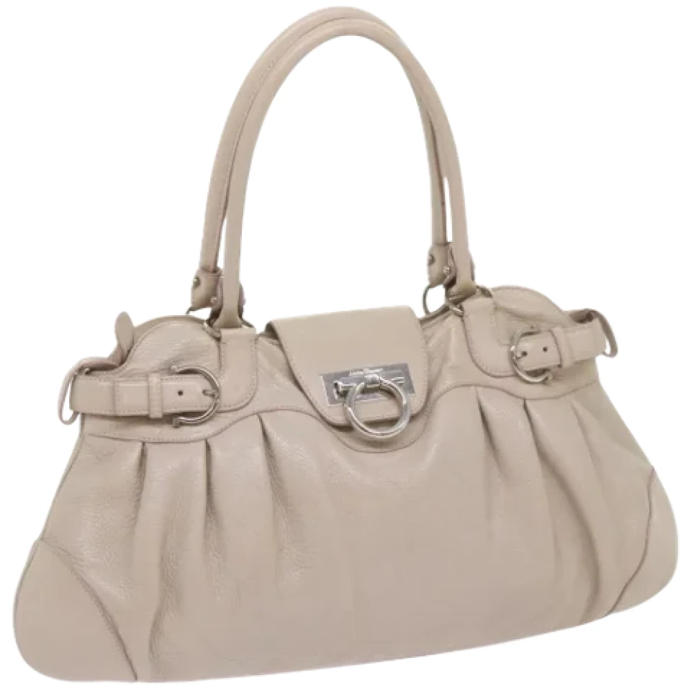 Salvatore Ferragamo Pre-owned Leather totes Beige Dames